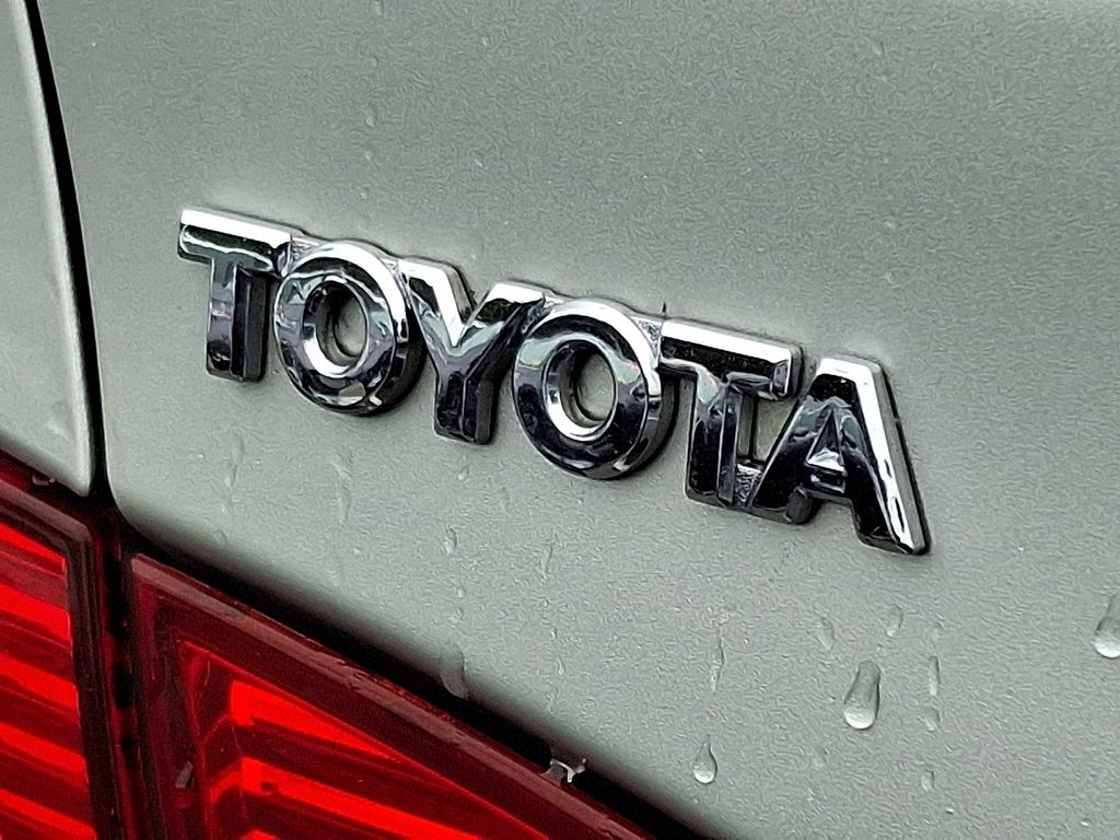 Thumbnail: 2003 Toyota Corolla - 29