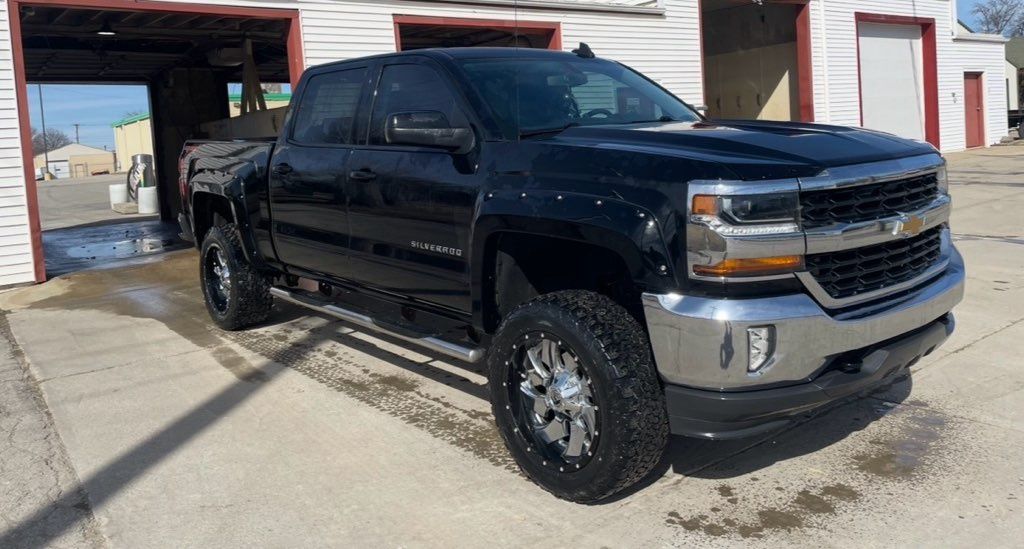 Black 2016 Chevrolet Silverado 1500 Pickup Truck Four-Wheel Drive 6-Speed Automatic Overdrive