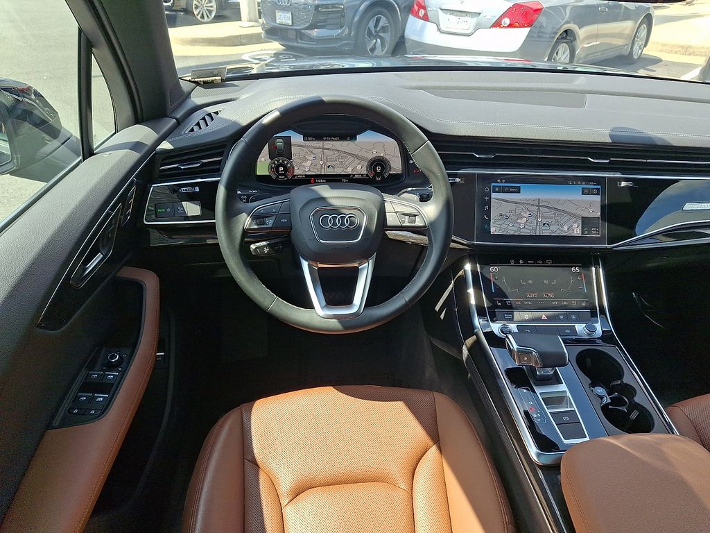 Thumbnail: 2023 Audi Q7 - 11