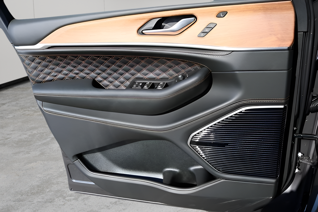 New Car 2025 Jeep Grand Cherokee L  Summit Reserve For Sale Under $70,000 In Austin, Texas