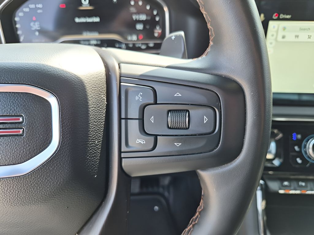 Used 2025 White GMC AT4 image 36