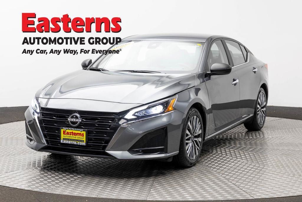 Gray (Gun Metallic) 2025 Nissan Altima Sedan Front-Wheel Drive Continuously Variable Transmission