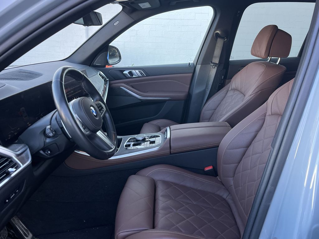 Thumbnail: 2024 BMW X5 - 11