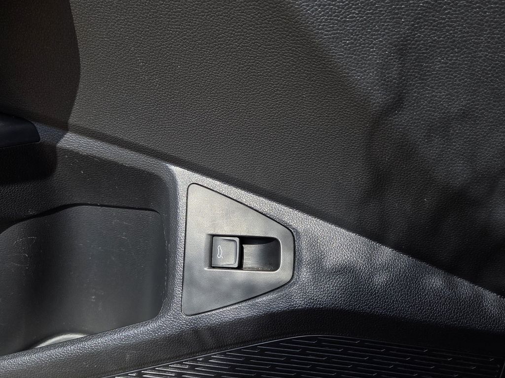 Used 2025 Volkswagen Jetta Sedan