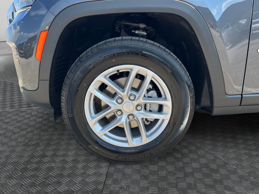 New Car 2025 Jeep Grand Cherokee  Laredo X For Sale Under $50,000 In Austin, Texas