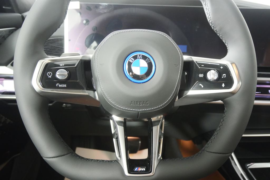 Thumbnail: 2026 BMW i7 - 20