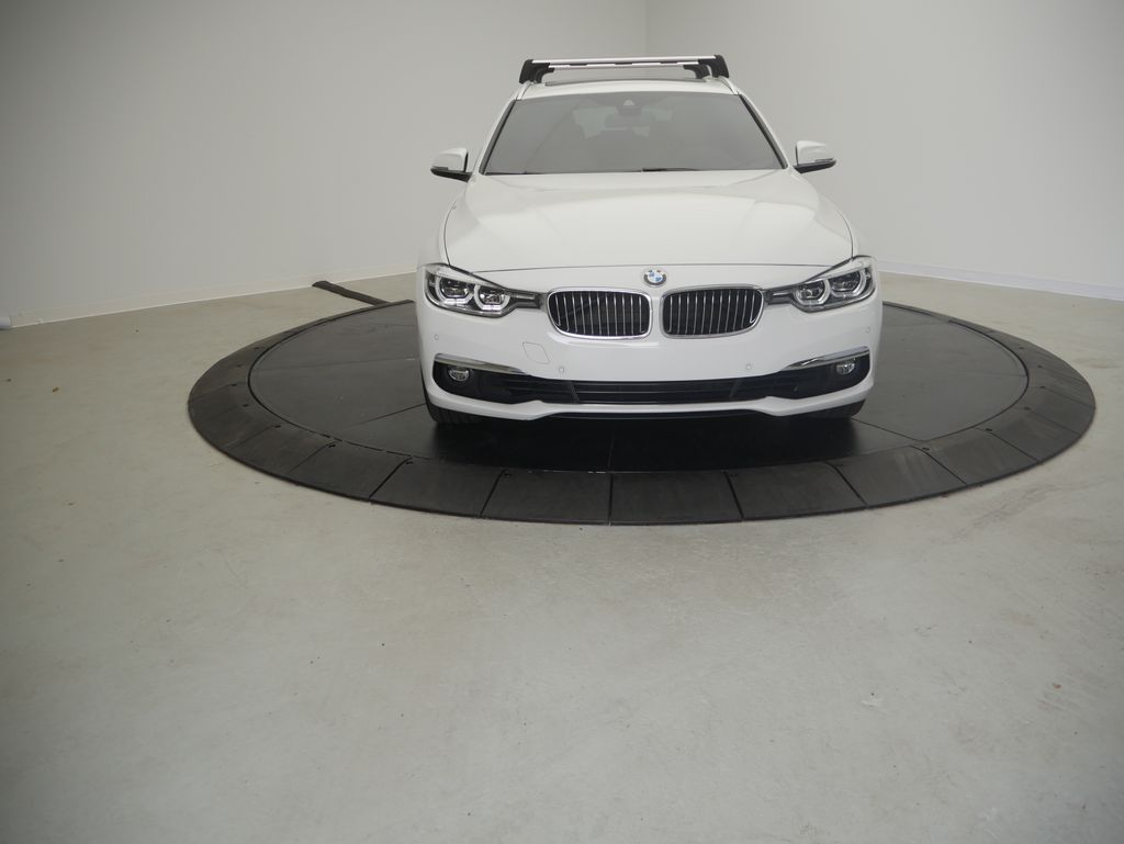 Thumbnail: 2019 BMW 3 Series - 8