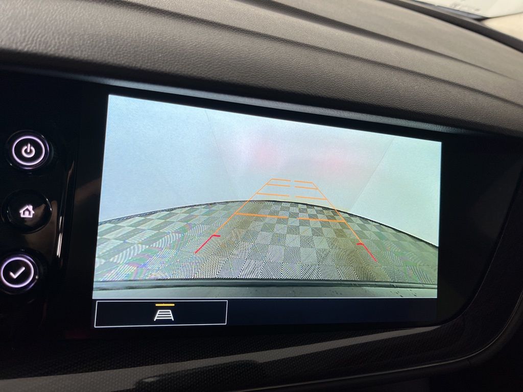 Thumbnail: 2022 Buick Envision - 30