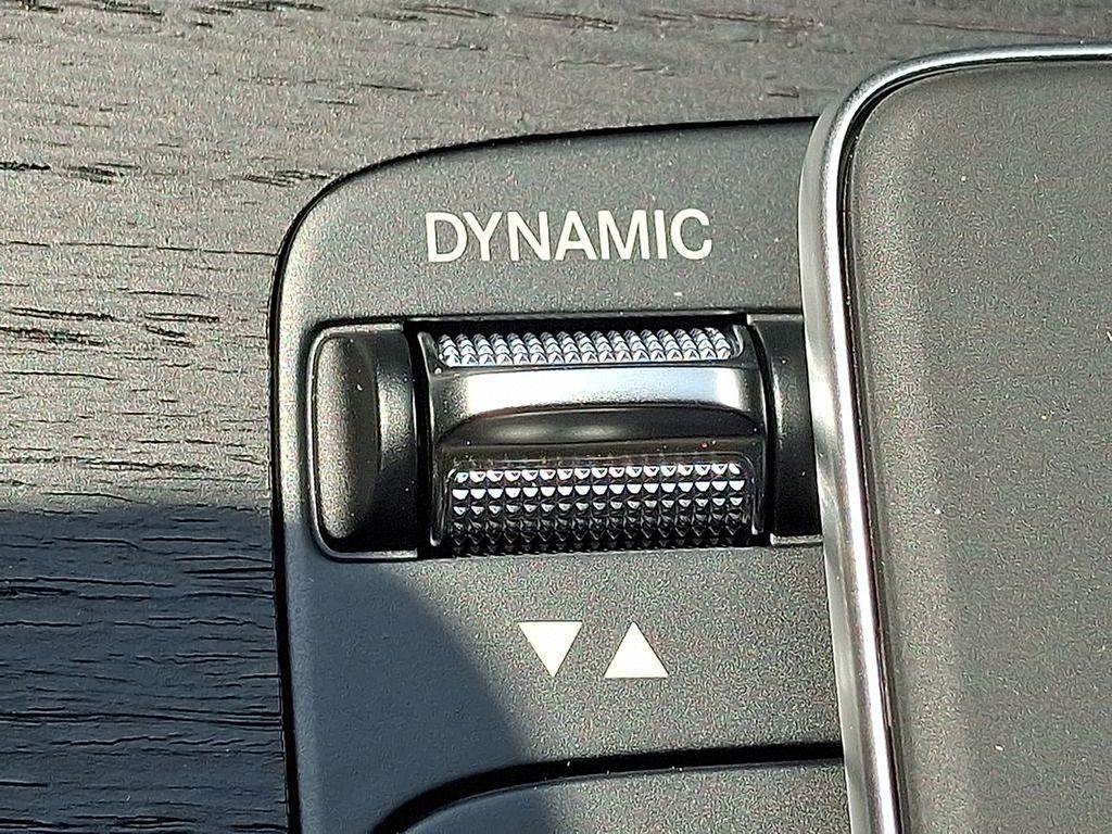 Thumbnail: 2025 Mercedes-Benz GLE - 20