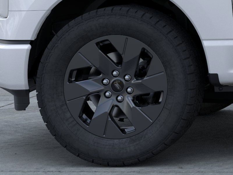 2025 Ford F-150 Lightning Flash - Photo 22