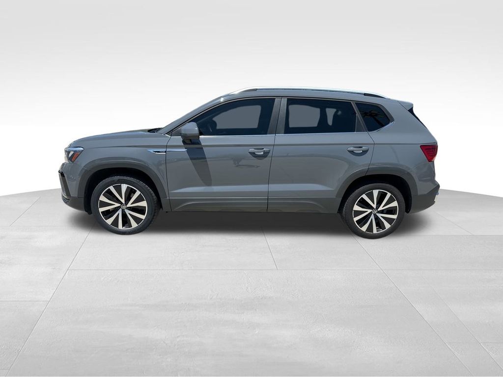2022 Gray Volkswagen Taos 1.5T SE FWD SUV