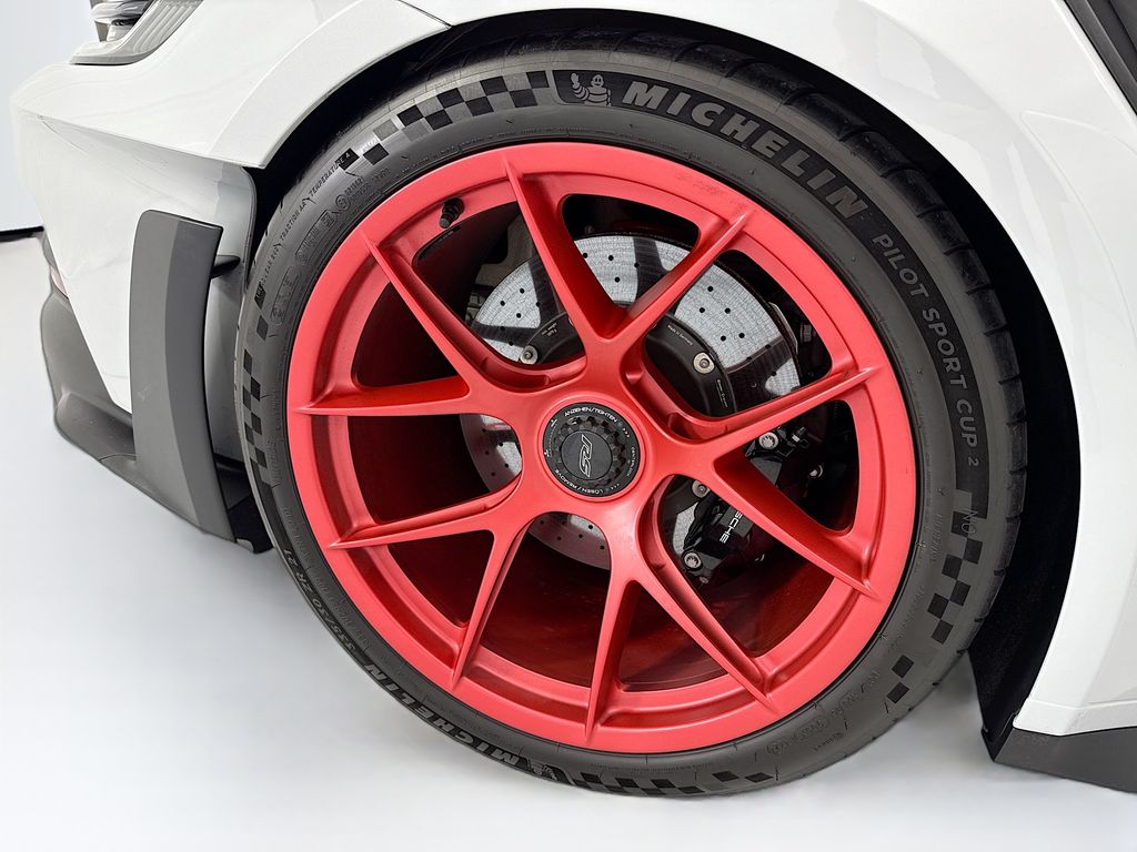 Thumbnail: 2025 Porsche 911 - 29