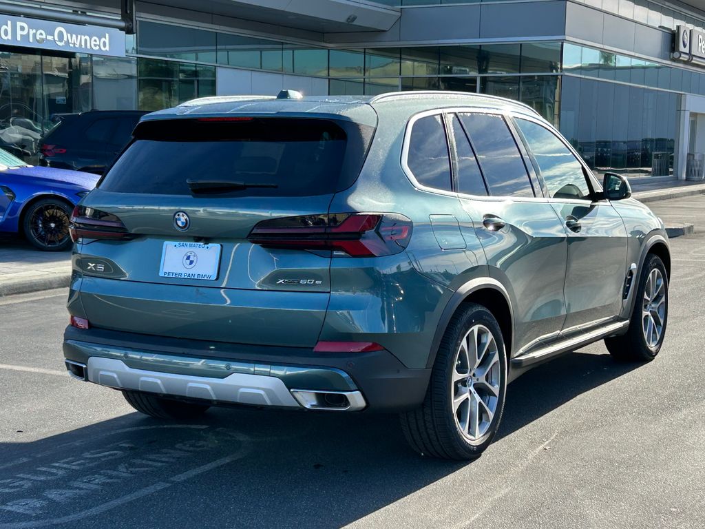 2025 BMW X5 xDrive50e 5