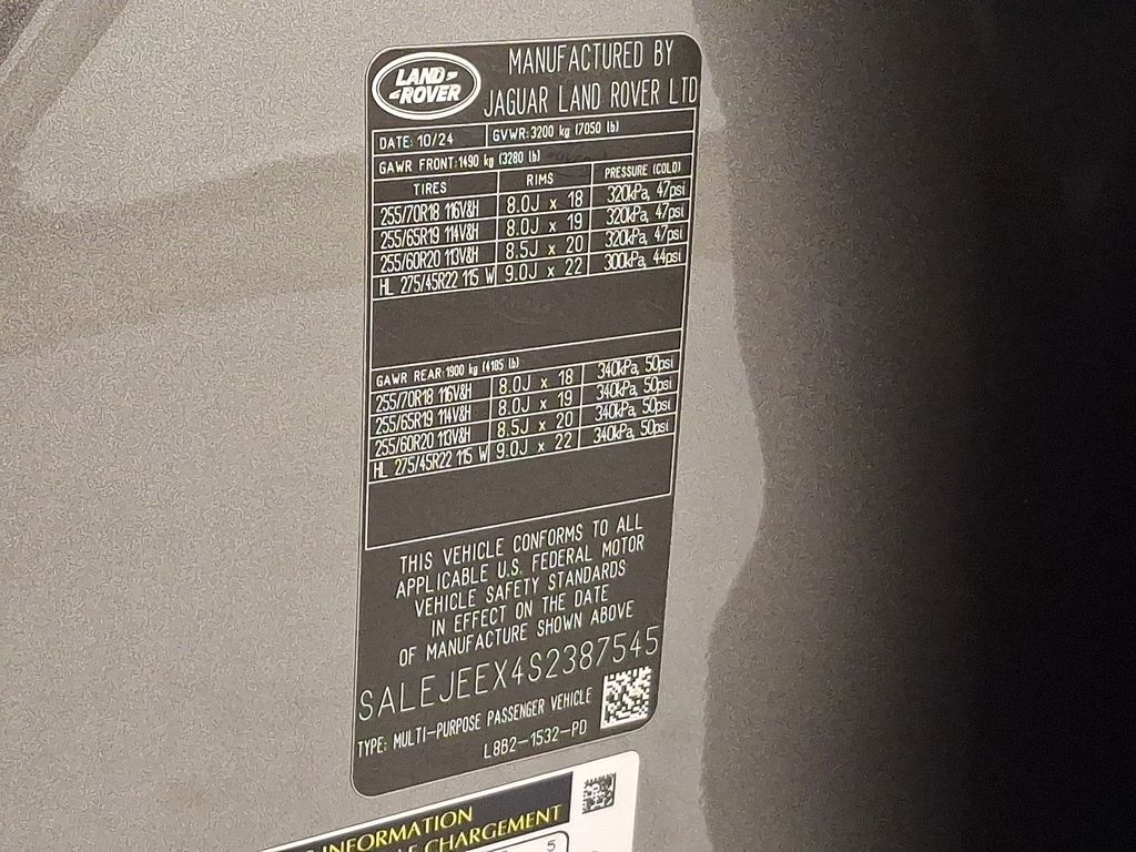 Thumbnail: 2025 Land Rover Defender - 27