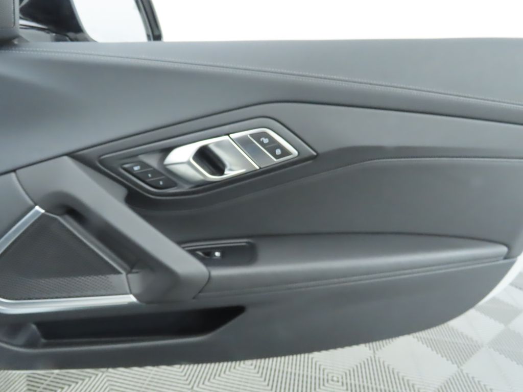Thumbnail: 2025 BMW Z4 - 31