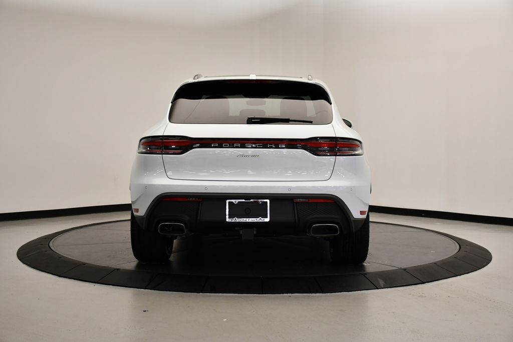 Thumbnail: 2025 Porsche Macan - 6