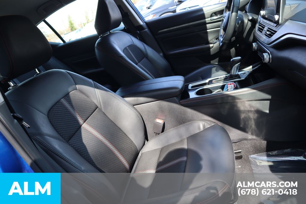 Used 2025 Blue Nissan 2.5 SR image 24