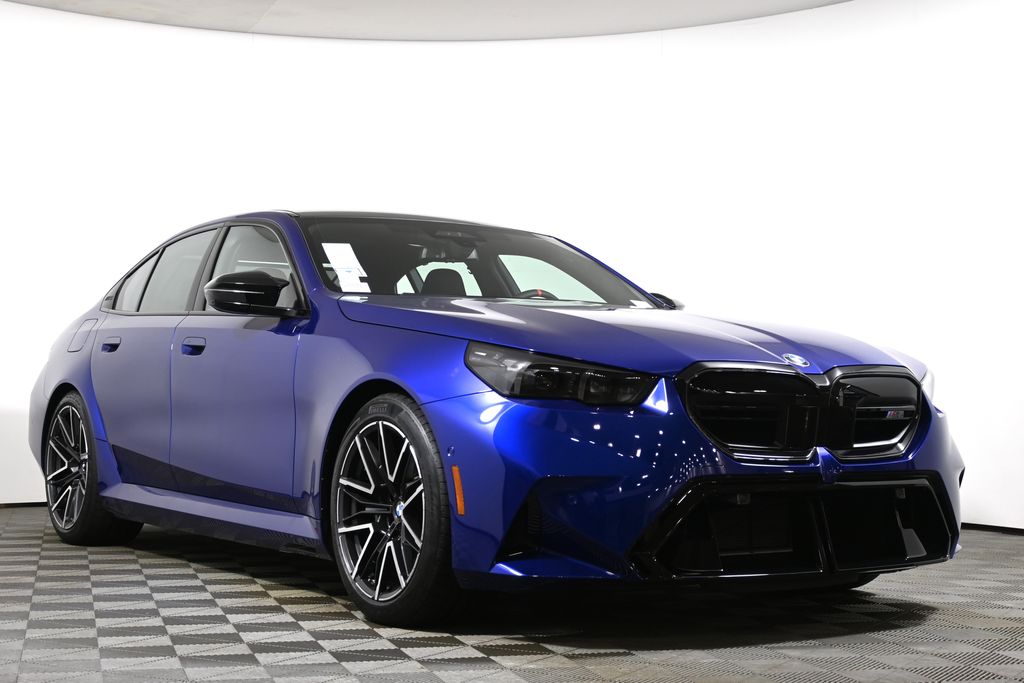 Thumbnail: 2026 BMW M5 - 9