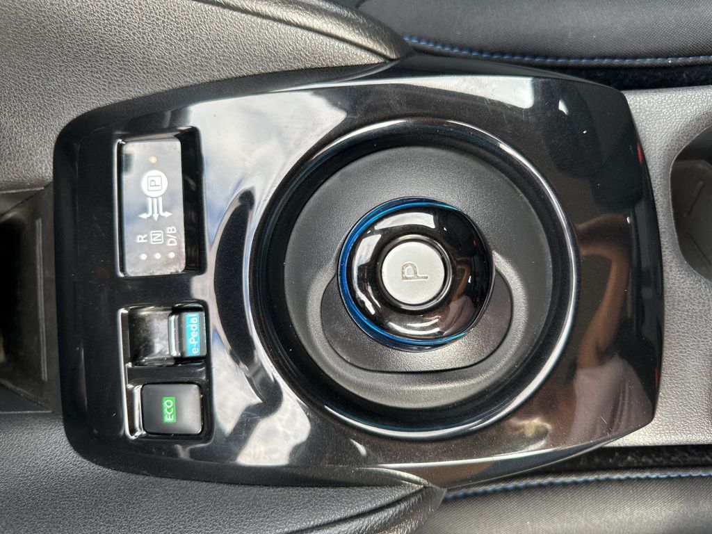 2021 Nissan Leaf SV 42