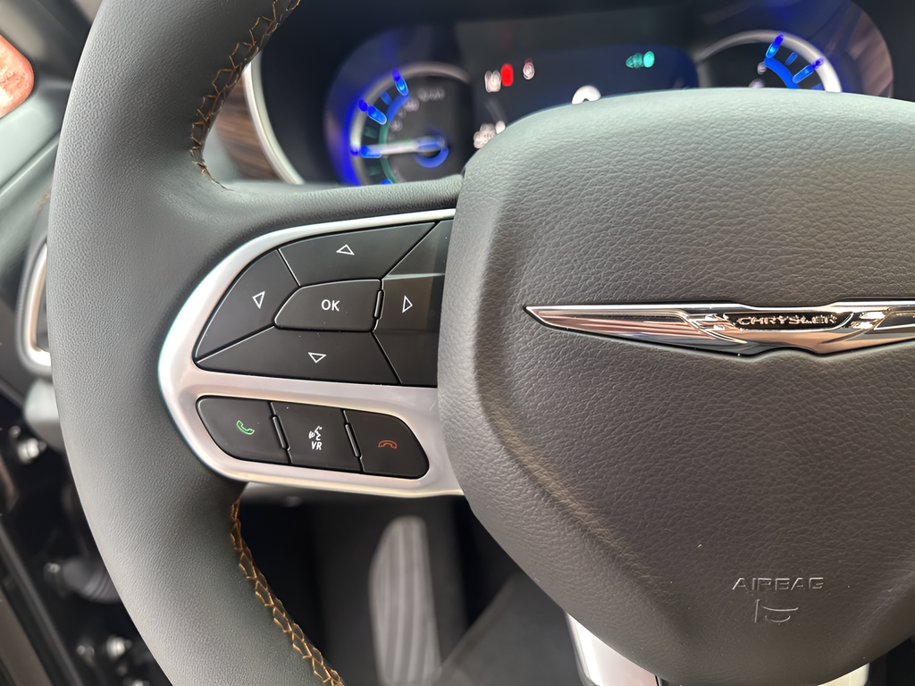 Used Car 2023 Chrysler Pacifica Hybrid  Pinnacle For Sale Under $40,000 In Austin, Texas