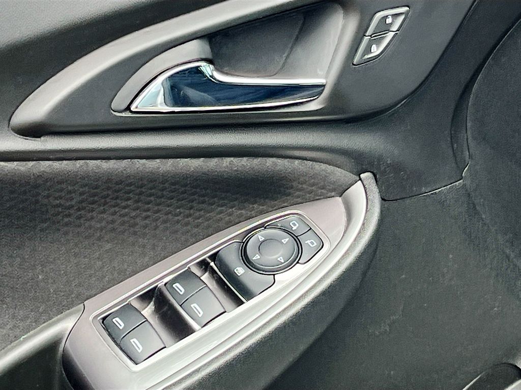 2020 Chevrolet Malibu LS Silver at Bravo Nissan