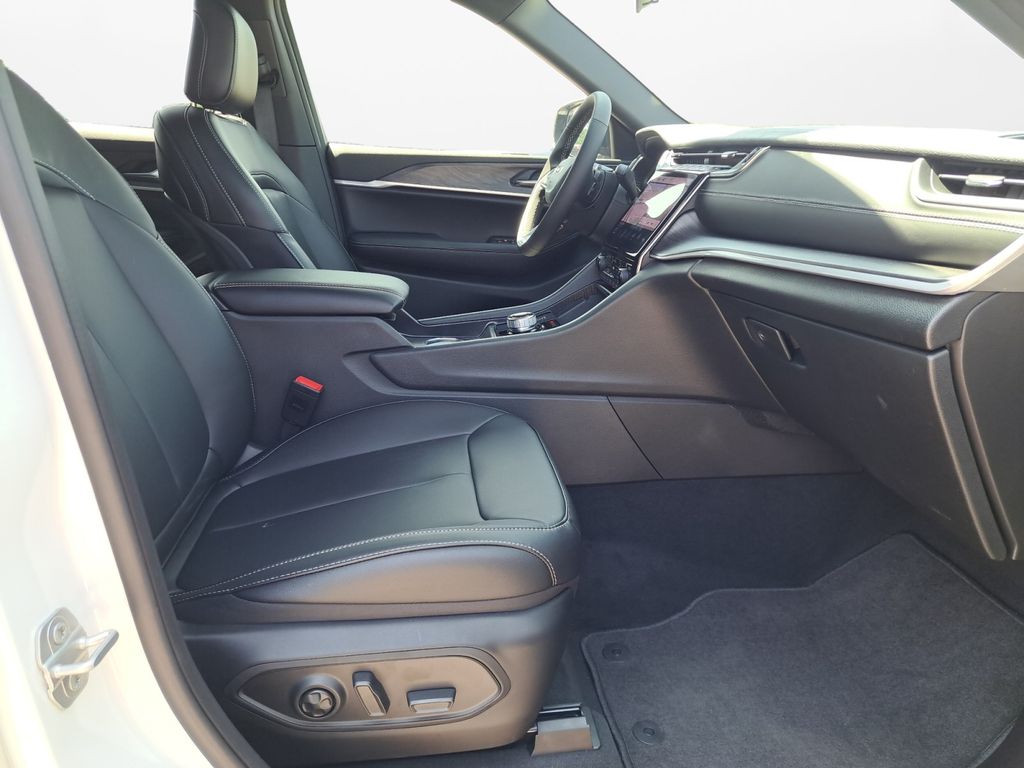 2025 Jeep Grand Cherokee L  Limited In Austin, Texas