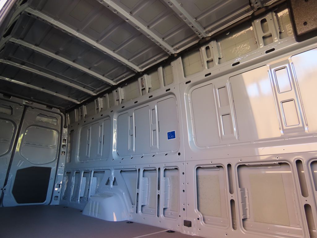 Thumbnail: 2025 Mercedes-Benz Sprinter - 26