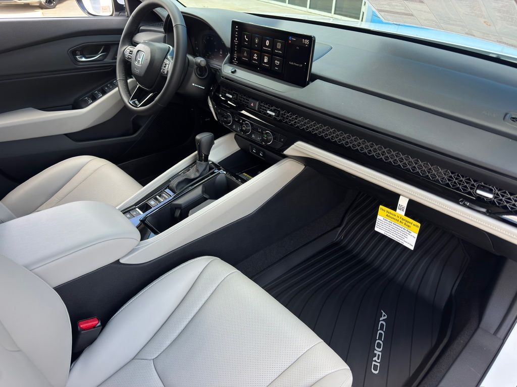 2025 Honda Accord Hybrid EX-L White at Community Honda