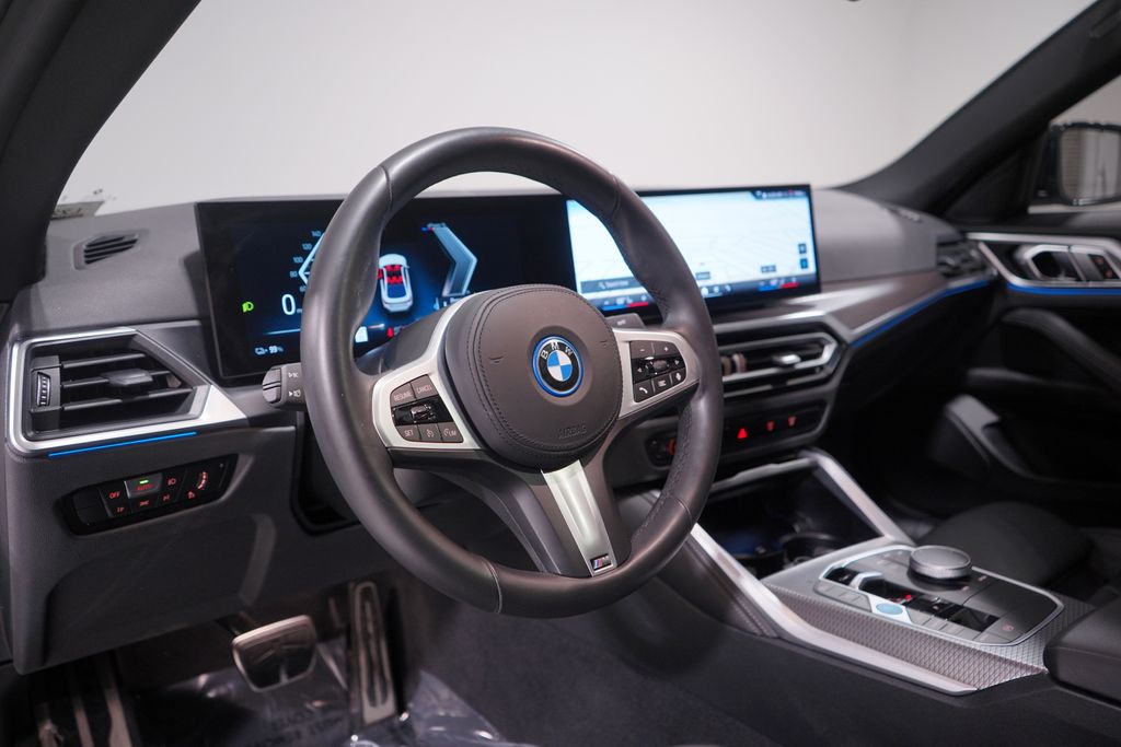 Thumbnail: 2024 BMW i4 - 6