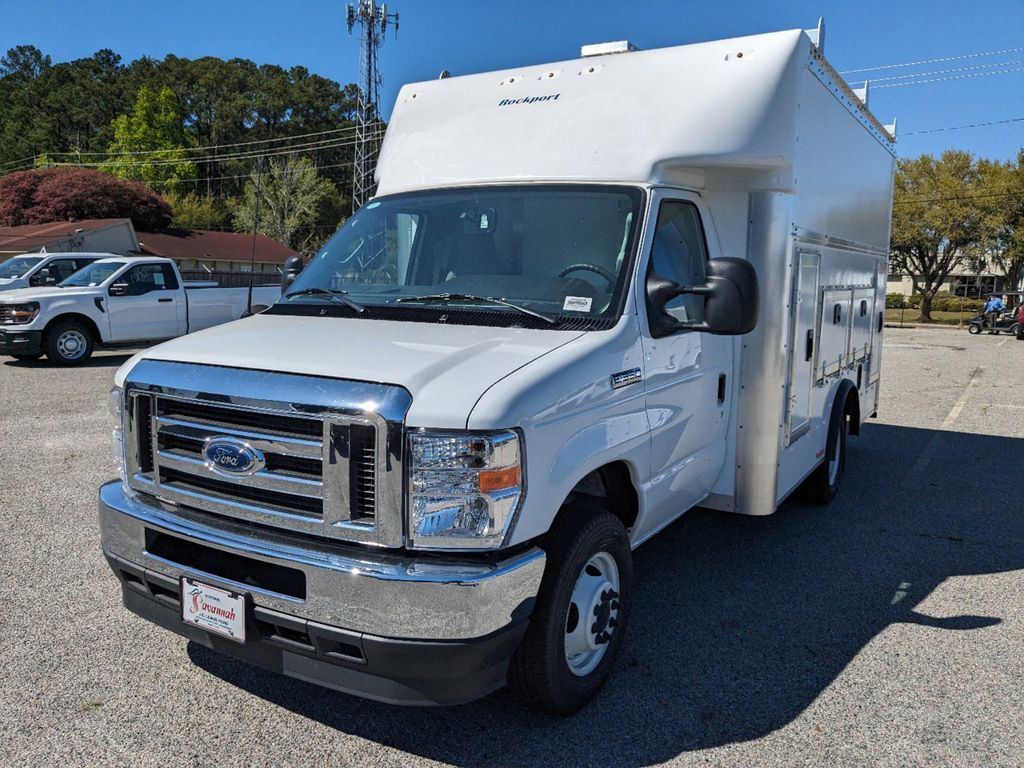 2024 Ford E-Series E-350 SD