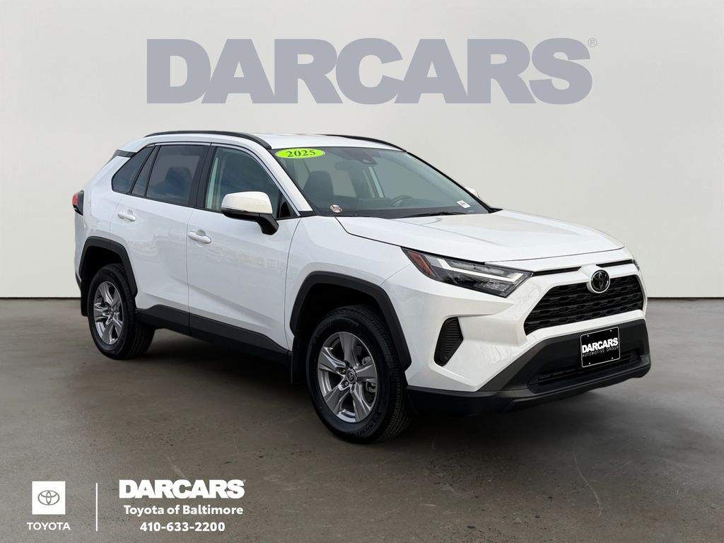2025 Toyota RAV4 XLE AWD