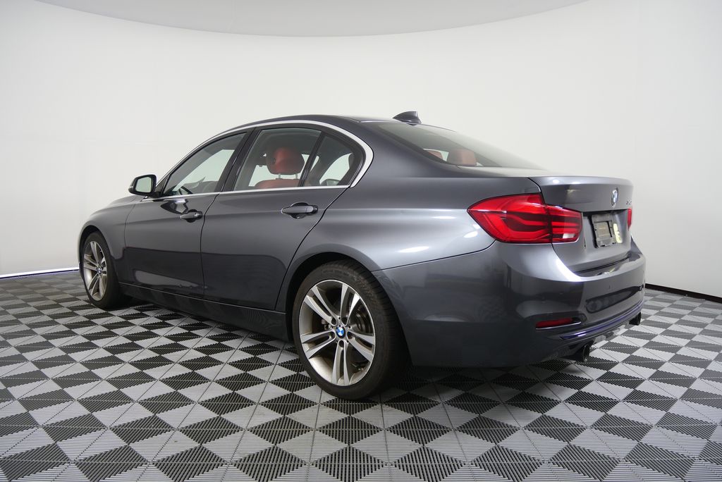 Thumbnail: 2016 BMW 3 Series - 5