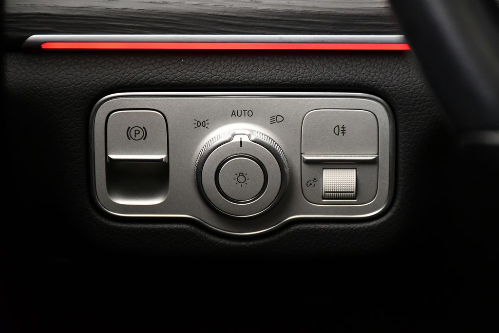 Thumbnail: 2025 Mercedes-Benz GLE - 21