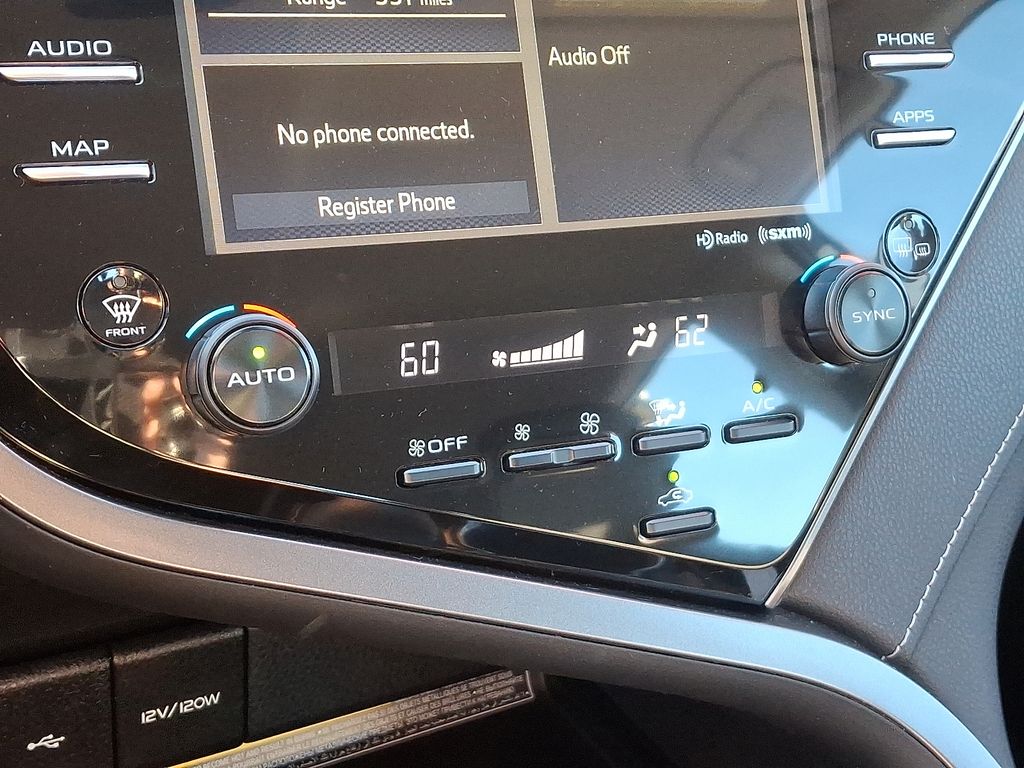 Thumbnail: 2020 Toyota Camry - 16