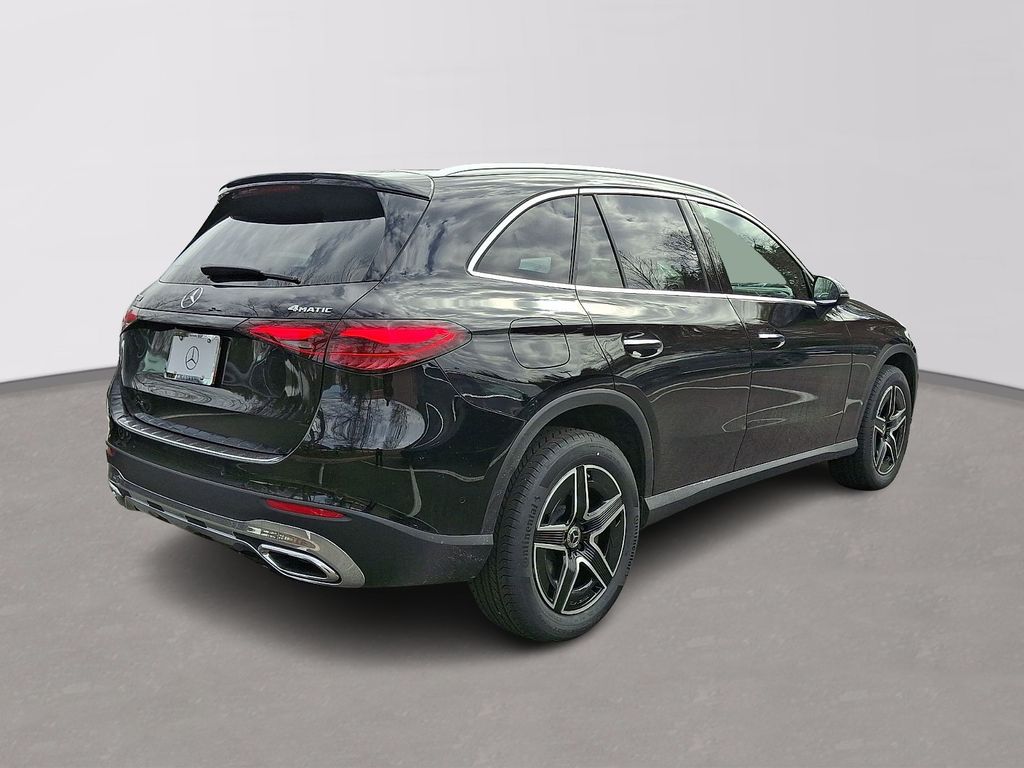 Thumbnail: 2026 Mercedes-Benz GLC - 3