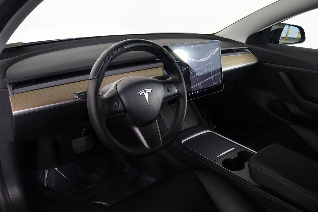 Thumbnail: 2021 Tesla Model 3 - 7