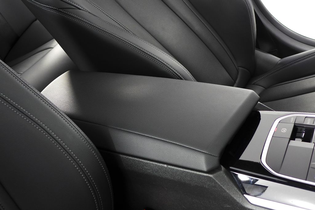 Thumbnail: 2023 BMW 3 Series - 16