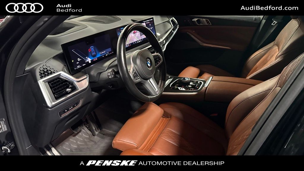 Thumbnail: 2024 BMW X7 - 11