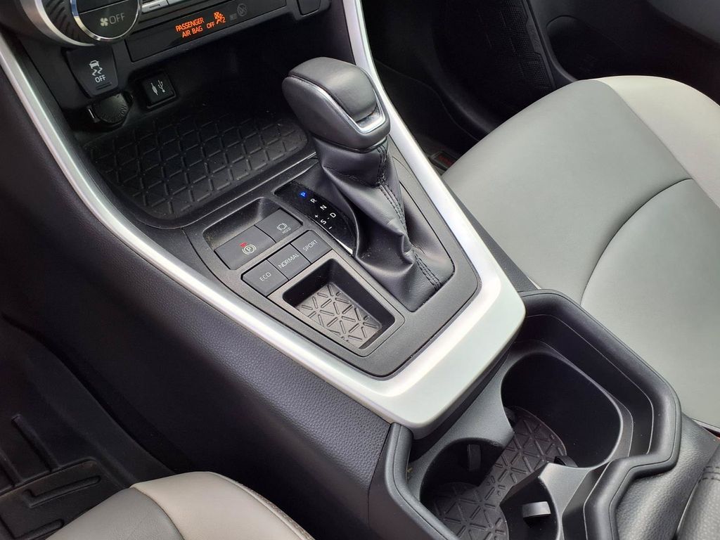 Used 2019 Toyota RAV4 SUV
