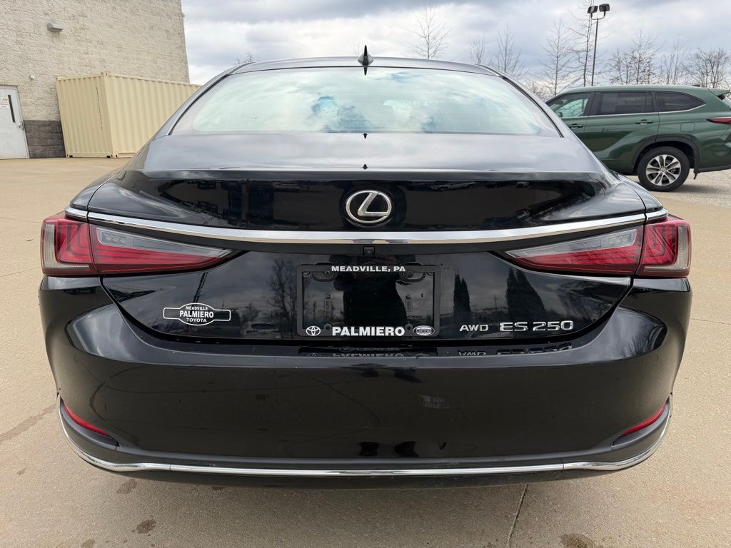 used 2021 Lexus ES car, priced at $26,903