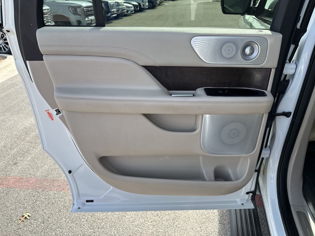 Used Car 2020 Lincoln Navigator L  L Reserve For Sale Under $35,000 In Austin, Texas