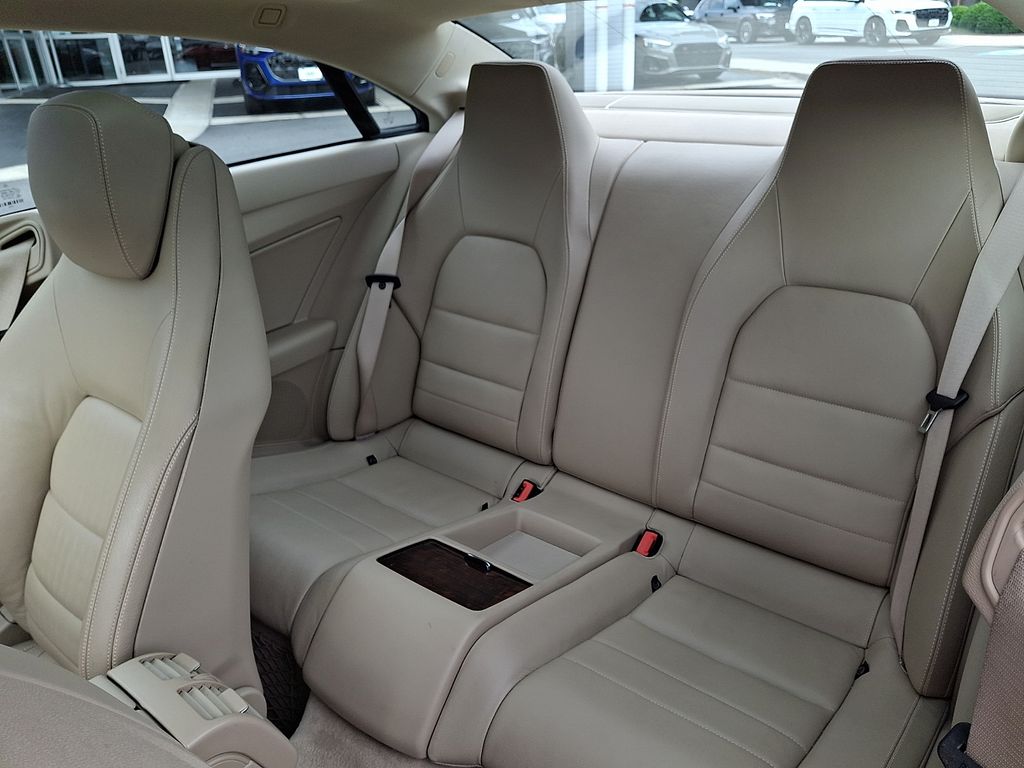 Thumbnail: 2012 Mercedes-Benz E-Class - 10