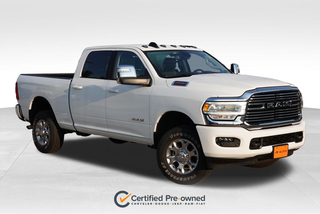 Bright White Clearcoat 2024 RAM 2500 Pickup Truck Four-Wheel Drive 8-Speed Automatic