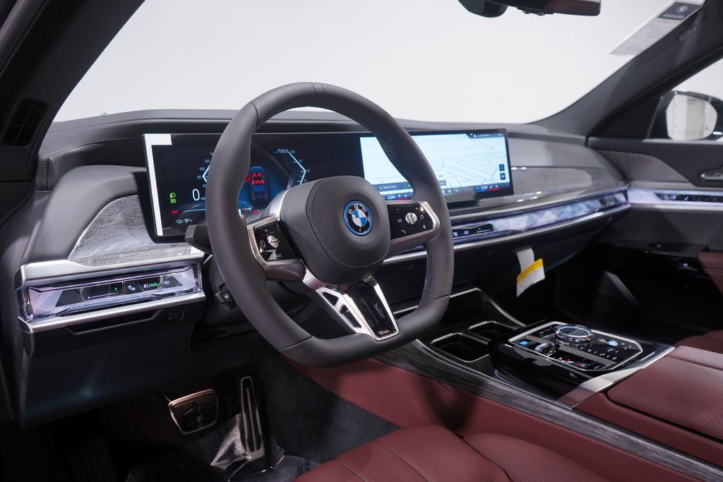 2025 BMW i7 eDrive50 6