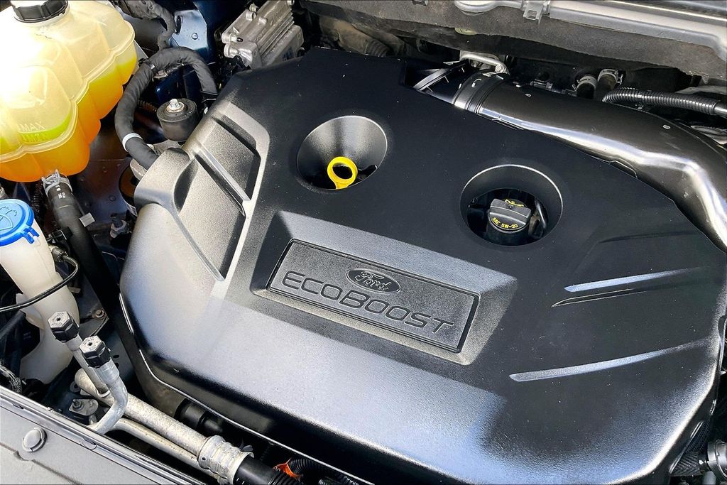 Used 2018 Ford Edge SEL 4D Sport Utility