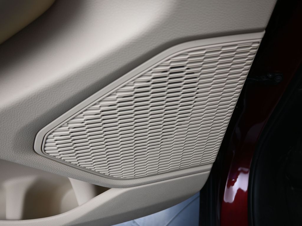 New 2025 Velvet Red Pearlcoat Jeep Limited image 14