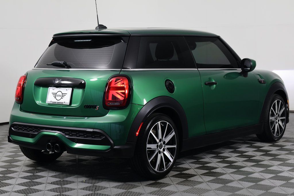 Thumbnail: 2024 MINI Cooper - 4