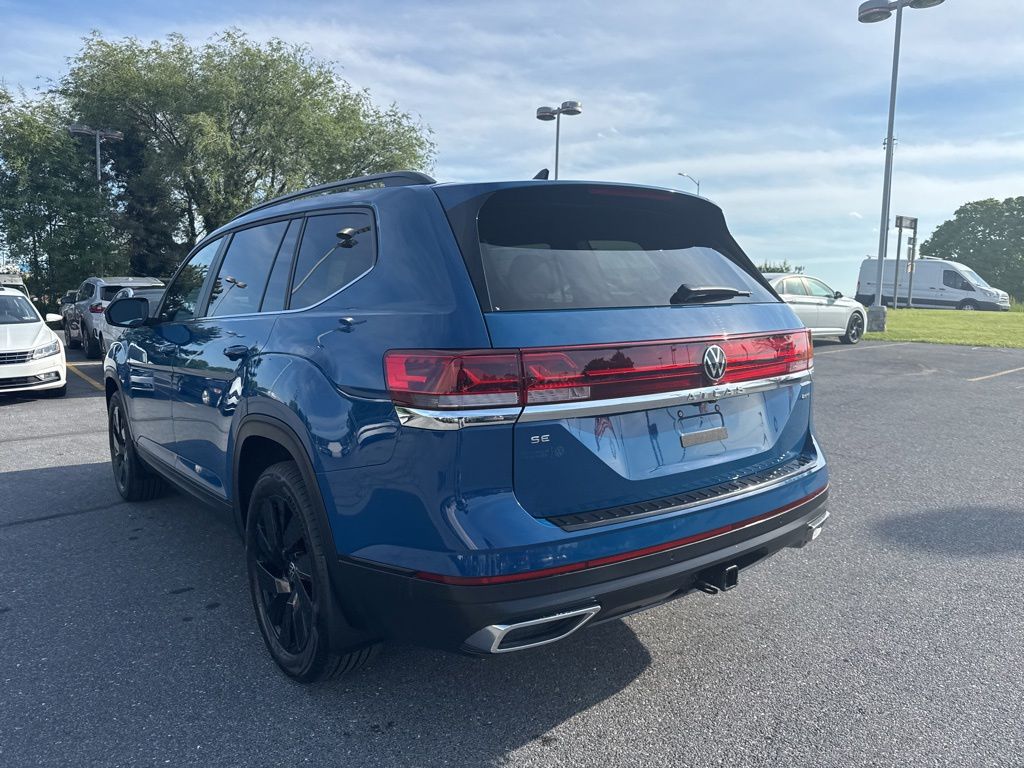 2025 Volkswagen Atlas 2.0T SE w/Technology Blue at Subaru and VW of Moon Township