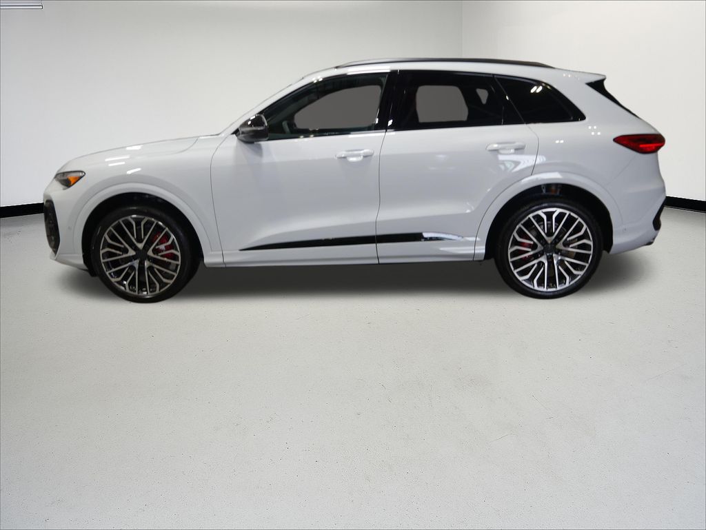 Thumbnail: 2026 Audi SQ5 - 2