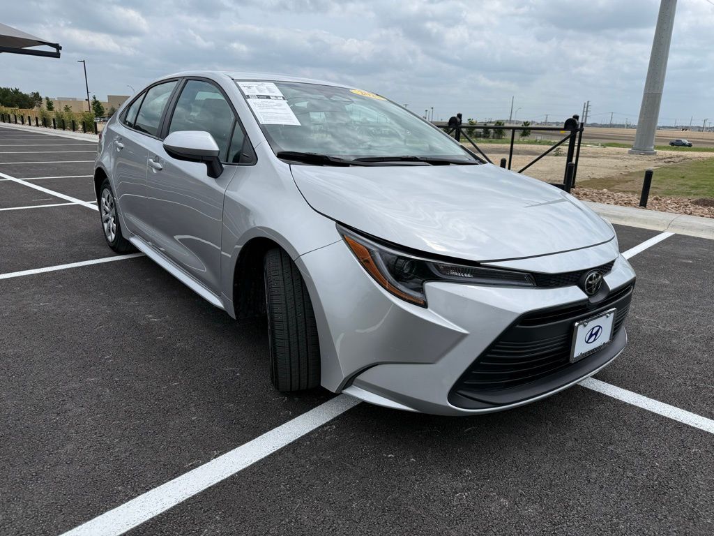 Thumbnail: 2025 Toyota Corolla - 3